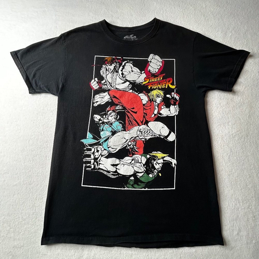 Street Fighter Mens Medium Ken Ryu Chun-Li Guile Mens Graphic Video Game Shirt